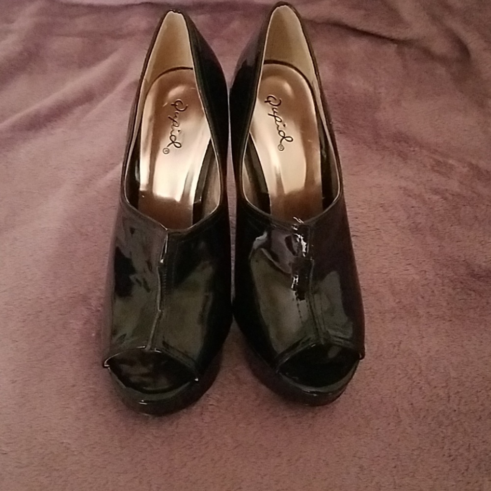Black heels